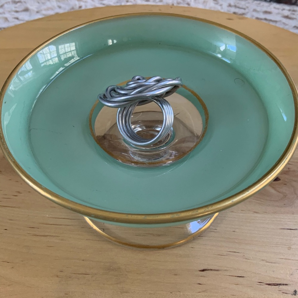 Statement Ring - Picture 2 of 3